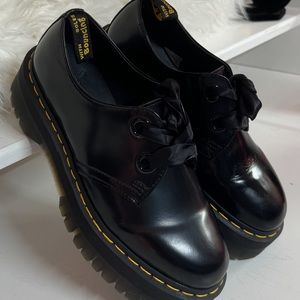 Dr MARTENS *HOLLY *WOMEN'S LEATHER PLATFORM SHOES Size 7 NEW